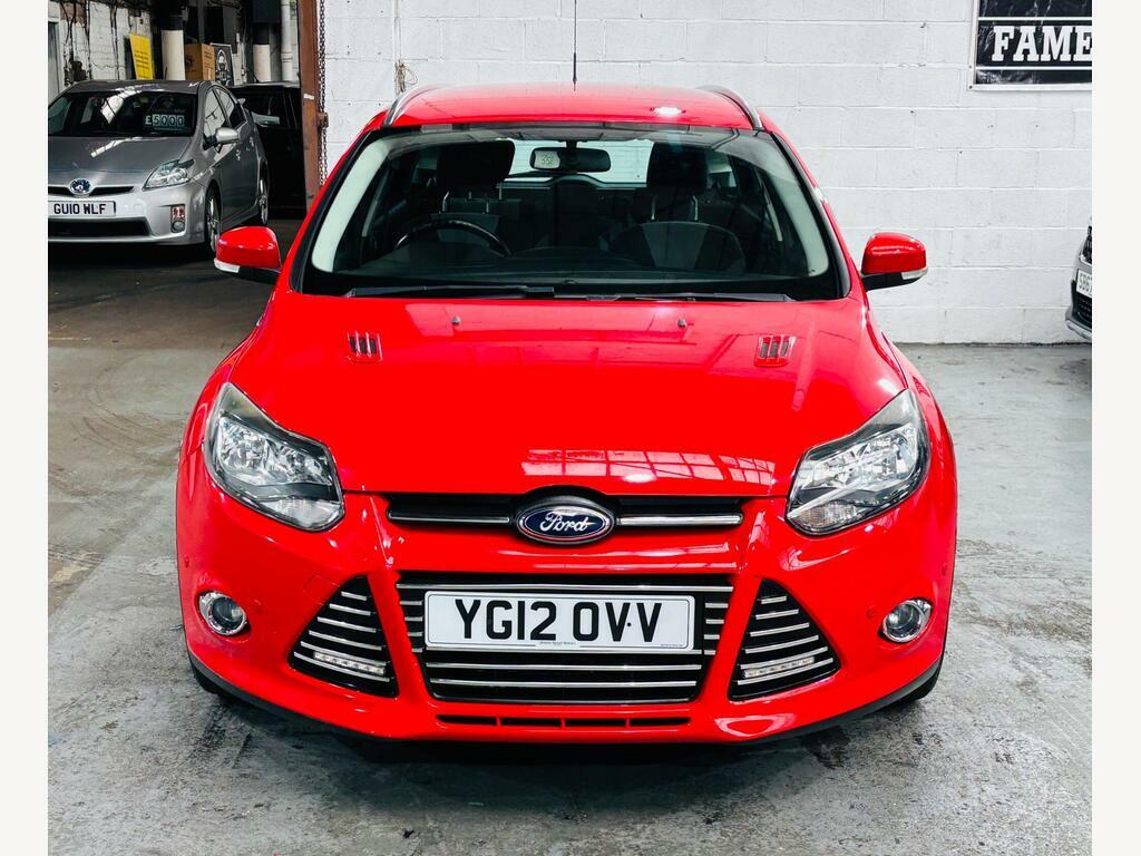 Ford Focus Hatchback Silver #2
