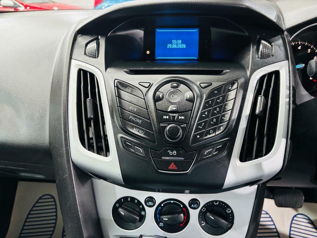 Ford Focus Hatchback Silver #18