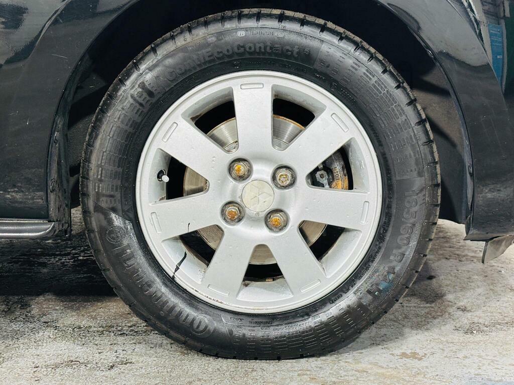 Mitsubishi Mirage Hatchback White #18