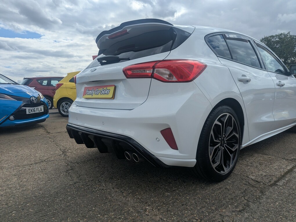 Ford Focus Hatchback 1.0 T Ecoboost St-line X 201969 AP69CXF White #6