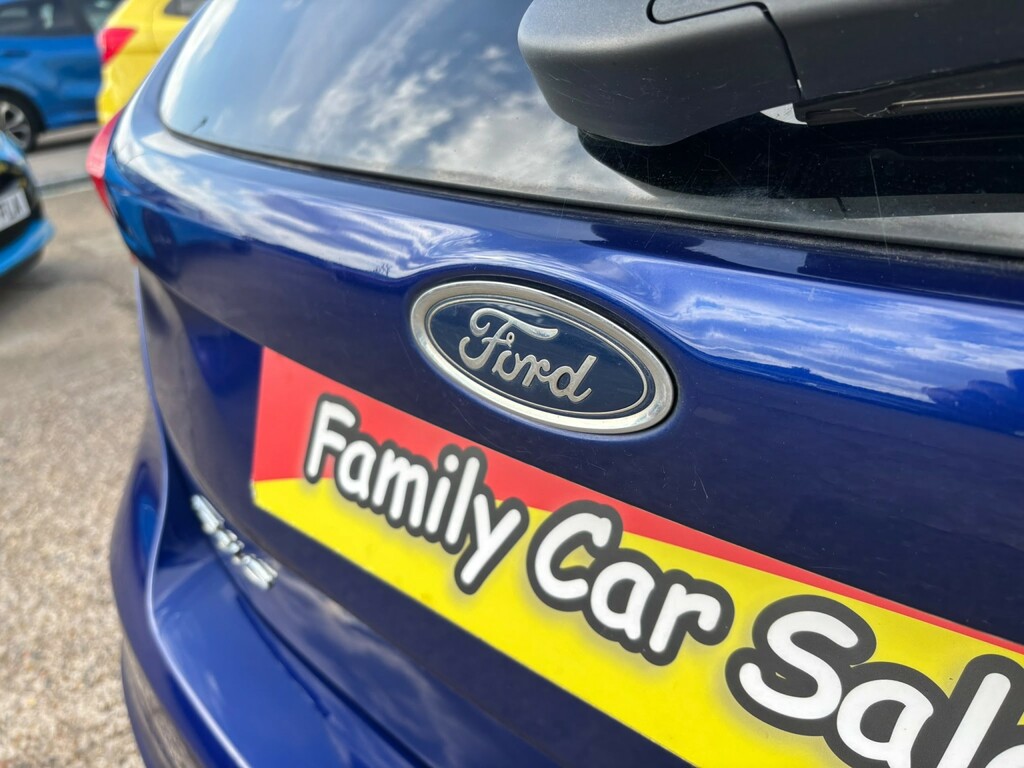 Ford Focus Hatchback 1.5 Tdci Zetec Edition 201818 VN18EFR Blue #4