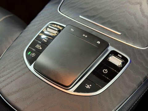 Mercedes-Benz E Class Automatic Black #37