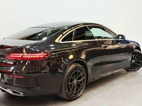 Mercedes-Benz E Class Automatic Black #22
