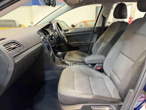 Volkswagen Golf Hatchback Red #26
