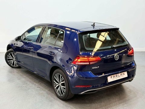 Volkswagen Golf Hatchback Red #15