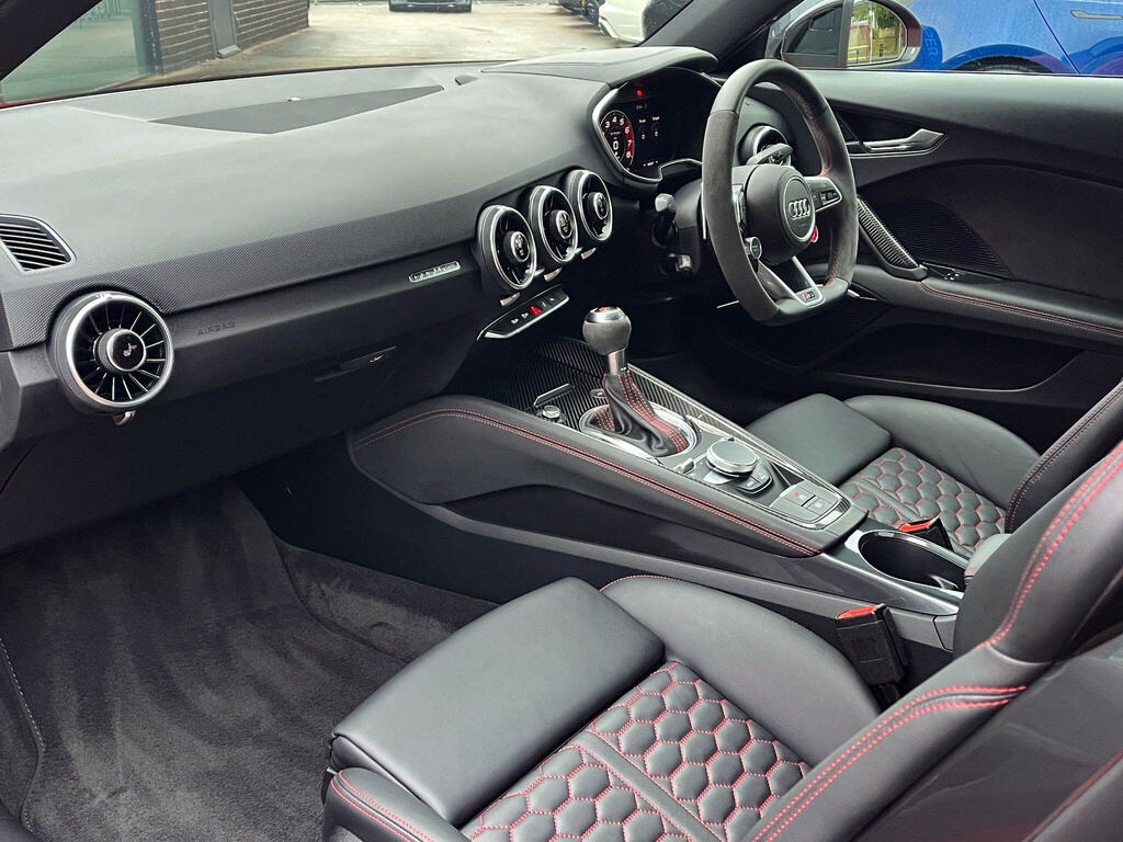 Audi TT RS Rs 2.5 Tfsi Vorsprung Quattro S Tronic 400Ps Red #6