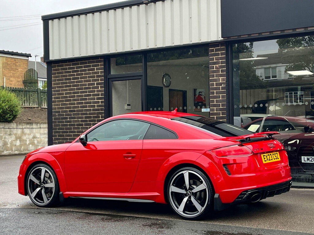 Audi TT RS Rs 2.5 Tfsi Vorsprung Quattro S Tronic 400Ps Red #4