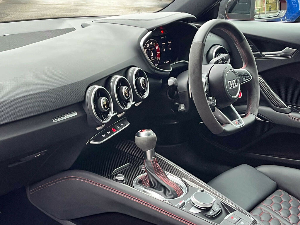 Audi TT RS Rs 2.5 Tfsi Vorsprung Quattro S Tronic 400Ps Red #5