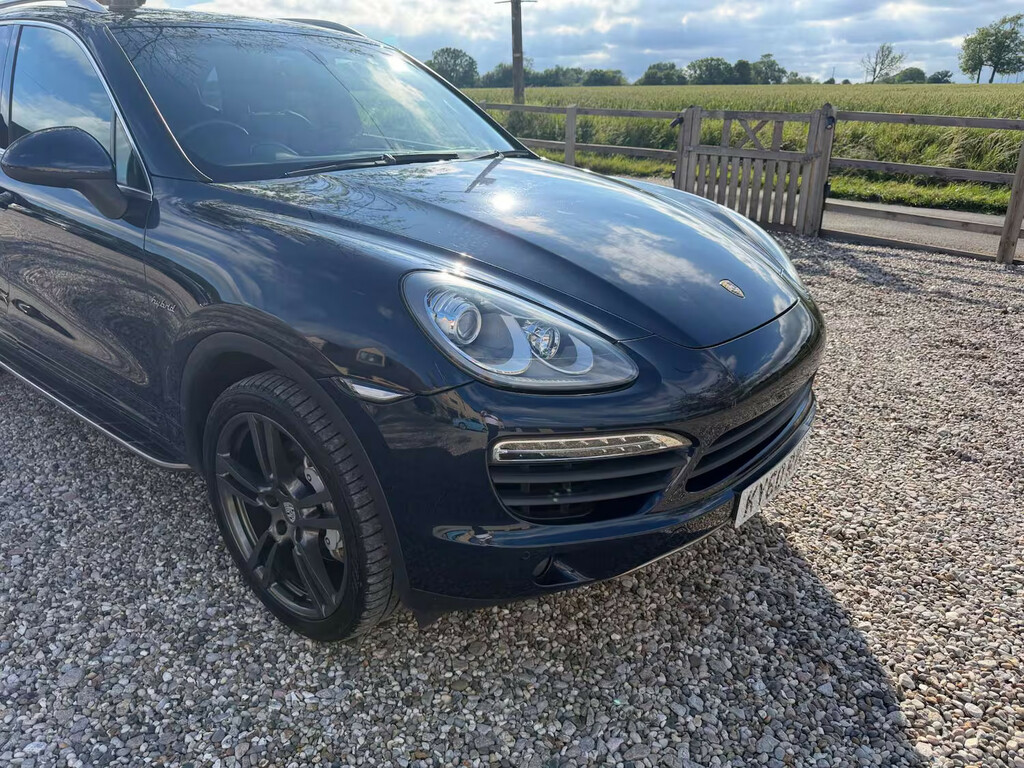 Porsche Cayenne  Silver #13