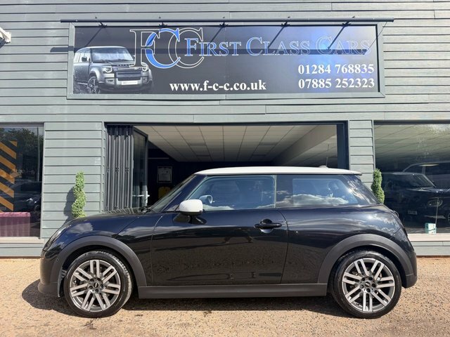 Mini Hatch 1.5C Classic Hatchback Steptronic Euro RO74EFC Black #3