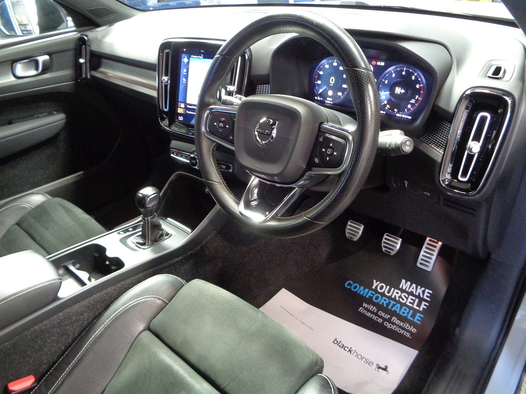 Volvo XC40 T3 R-design BN20OBO Silver #6