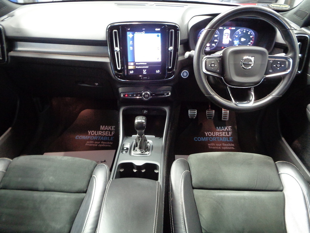 Volvo XC40 T3 R-design BN20OBO Silver #3