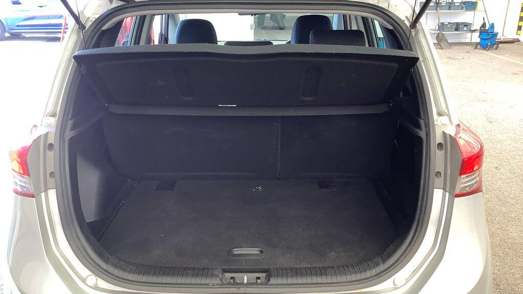 Hyundai Ix20 Se Automatic Blue #8