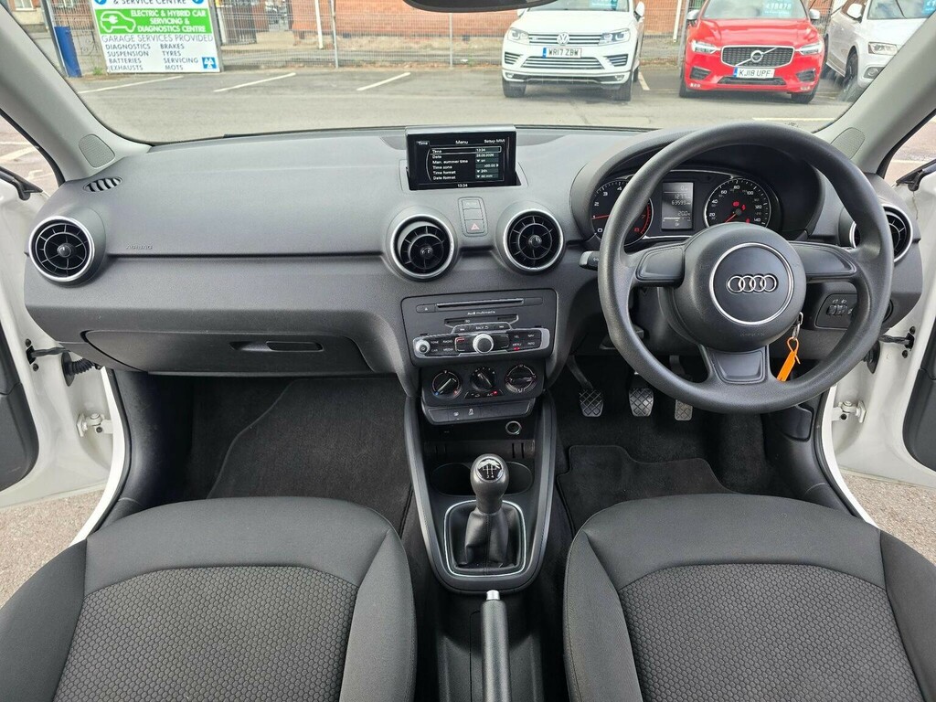 Audi A1 Hatchback 1.0 Tfsi Se Sportback Euro 6 Ss YS66UBW White #2