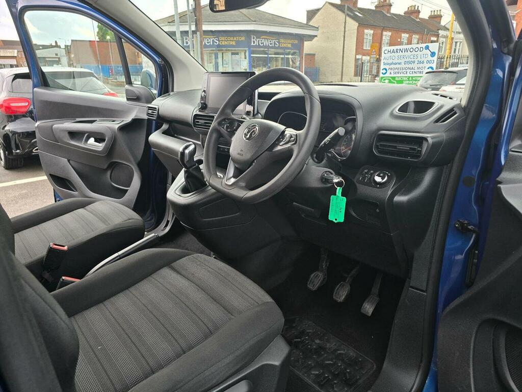 Vauxhall Combo Life 1.5 Turbo D Blueinjection Energy Euro 6 Ss Blue #3