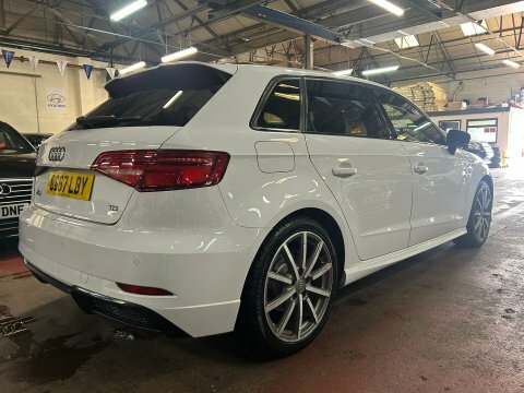 Audi A3 Tdi Black Edition DG67LBY White #6