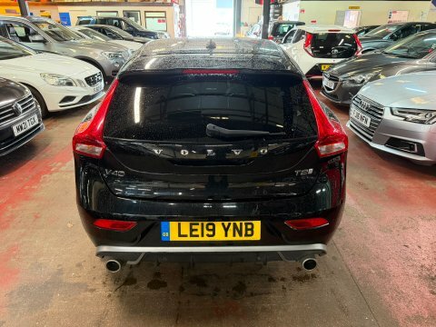 Volvo V40 T2 R-design Edition LE19YNB Black #5