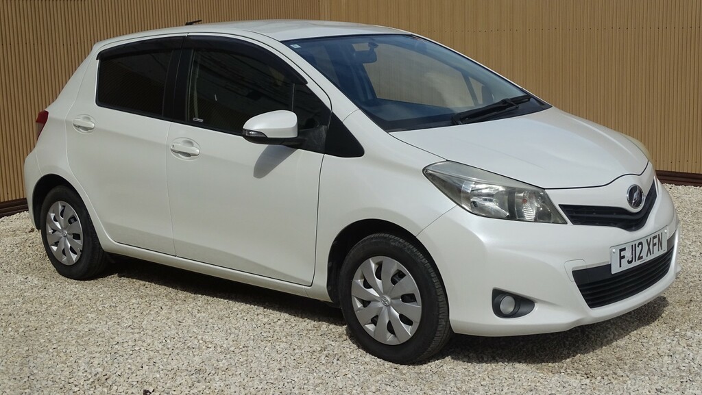 Toyota Yaris 1.3 Dual Vvt-i Icon White #5