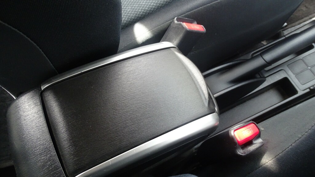Toyota Yaris 1.3 Vvt-i Sr Grey #33