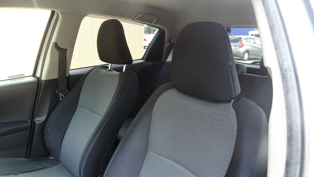 Toyota Yaris 1.3 Vvt-i Sr Grey #28