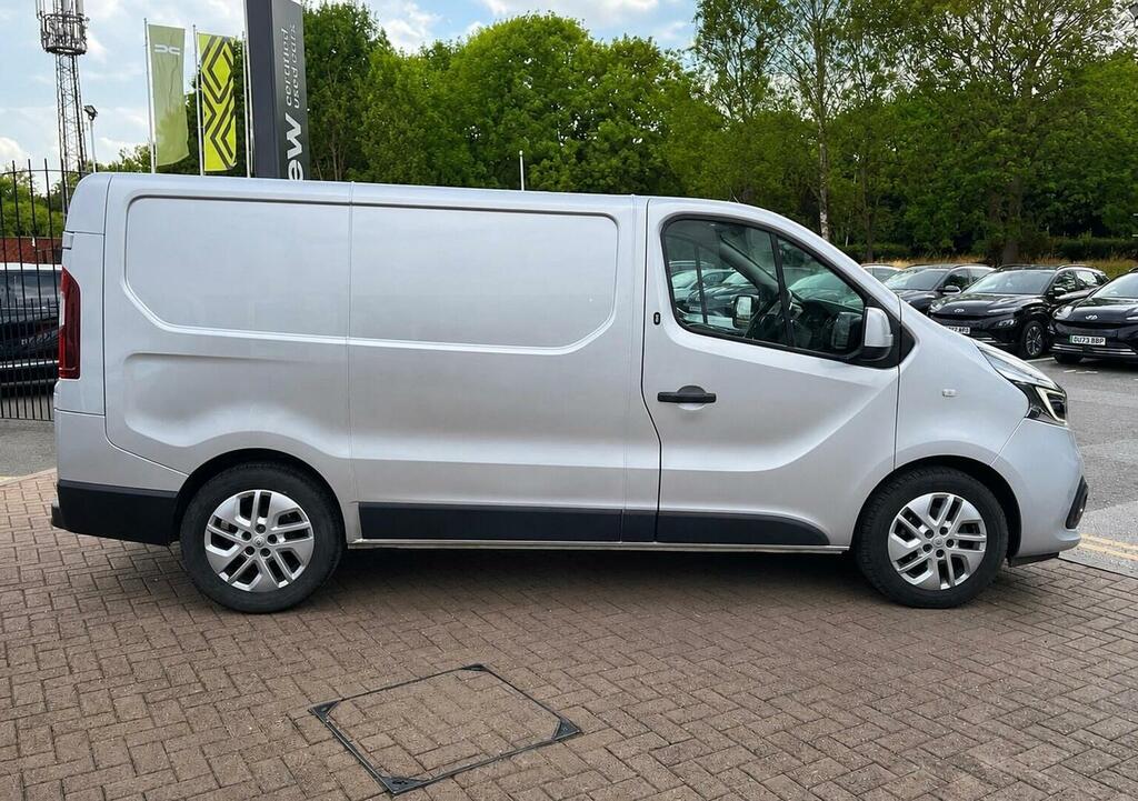Renault Trafic White #7