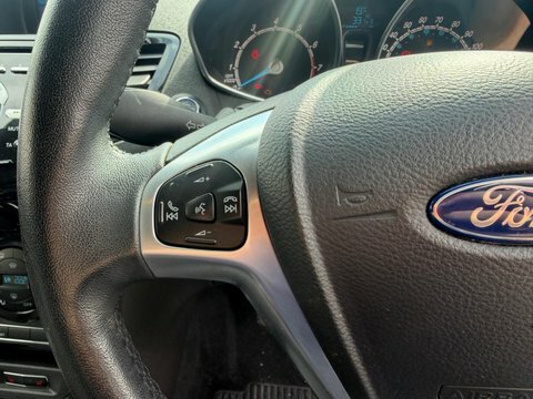 Ford Fiesta 1.6 T Ecoboost St-3 2015 White #14