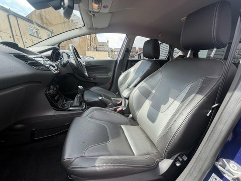 Ford Fiesta 1.6 T Ecoboost St-3 2015 White #8