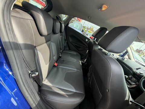 Ford Fiesta 1.6 T Ecoboost St-3 2015 White #10