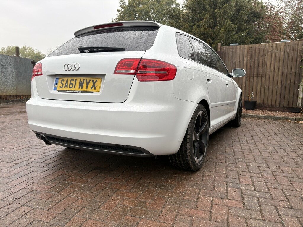 Audi A3 2.0 Tdi Black Edition 201161 SA61WYX White #6