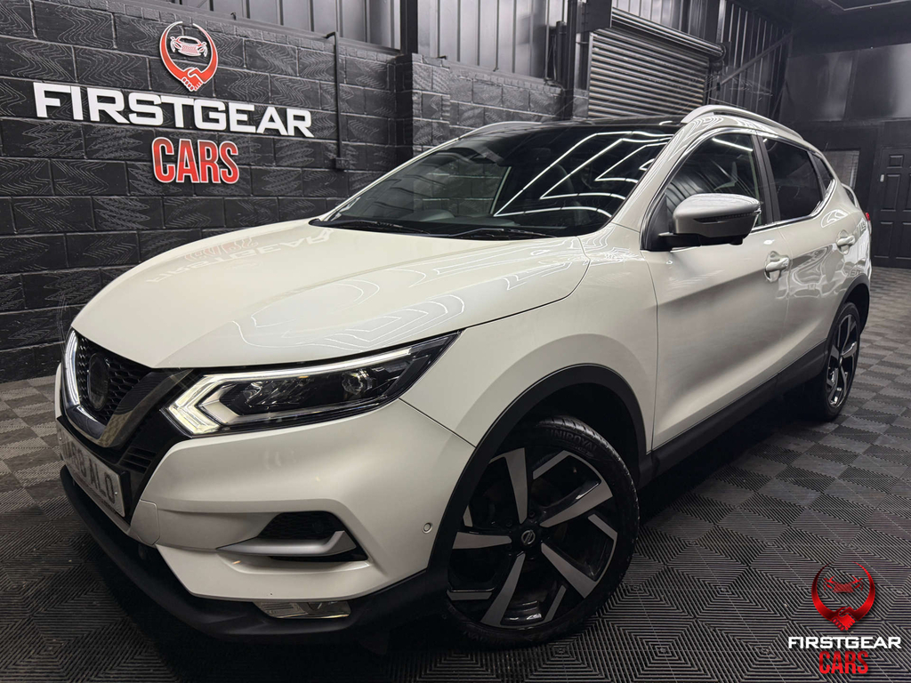 Nissan Qashqai N-connecta Suv Euro 6 Ss White