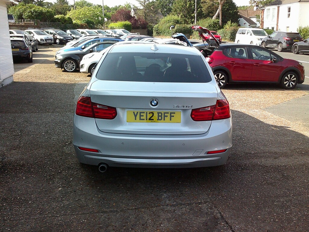 BMW 3 Series Saloon 2.0 320D Efficient Dynamics 2012 YE12BFF Silver #3