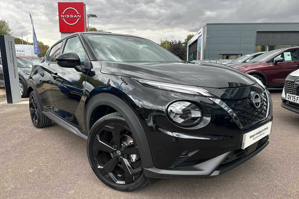 Nissan Juke 1.6 Hybrid Tekna Black