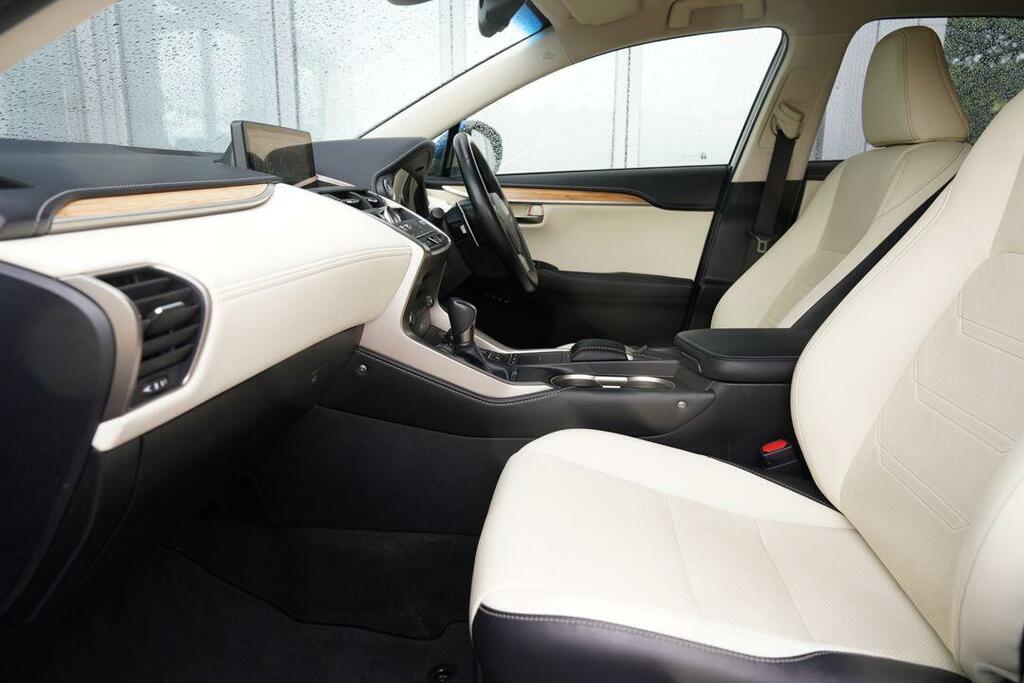 Lexus NX 300H Premier Blue #6