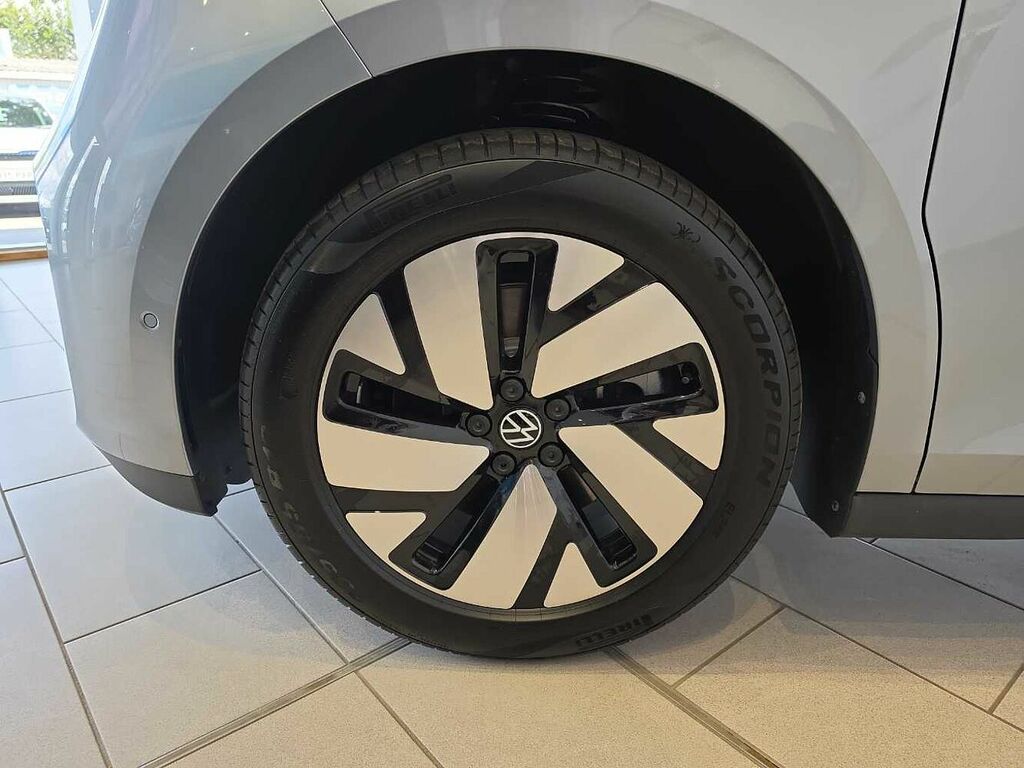 Volkswagen ID.Buzz 210Kw Commerce 79Kwh White #5