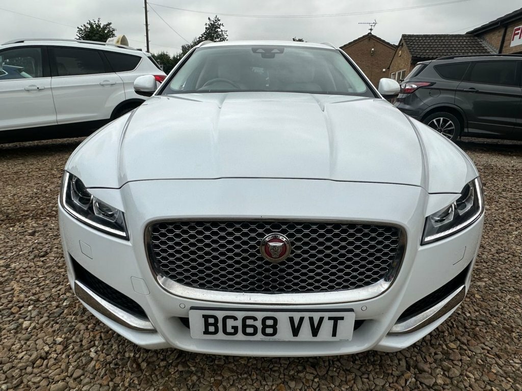 Jaguar XF 2L Portfolio BG68VVT White #5
