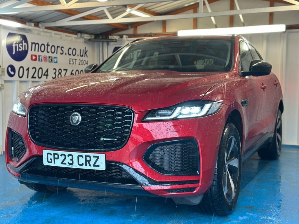 Jaguar F-Pace 2L R-dynamic Black GP23CRZ Red