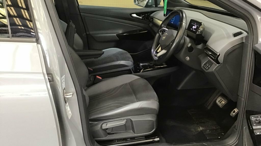 Volkswagen ID.4 Suv Grey #2