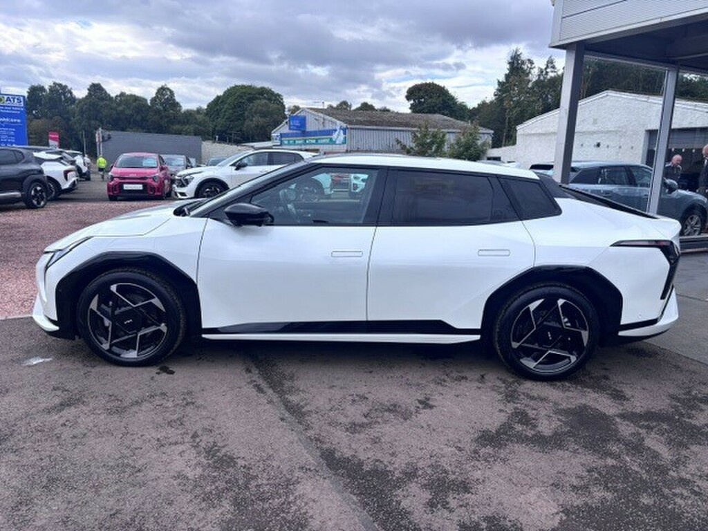 Kia EV4 150Kw Gt-line S 81Kwh White #5