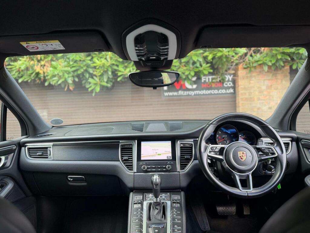 Porsche Macan Suv White #15