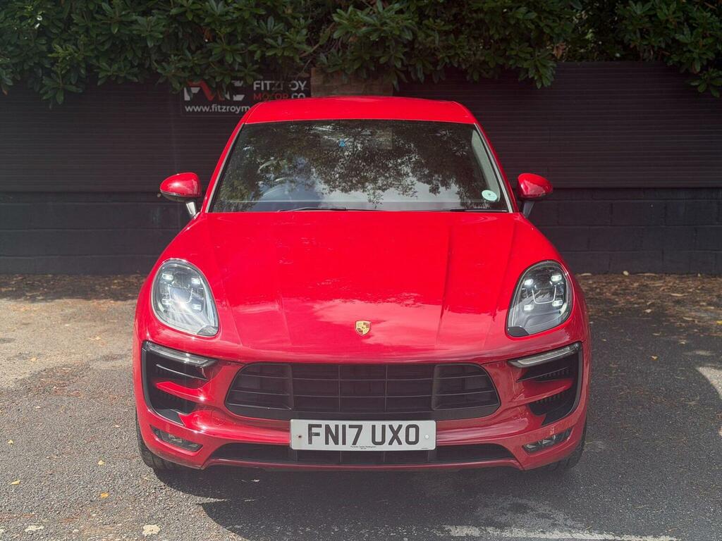 Porsche Macan Suv White #20