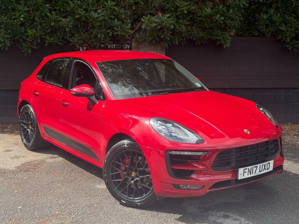 Porsche Macan Suv White #16