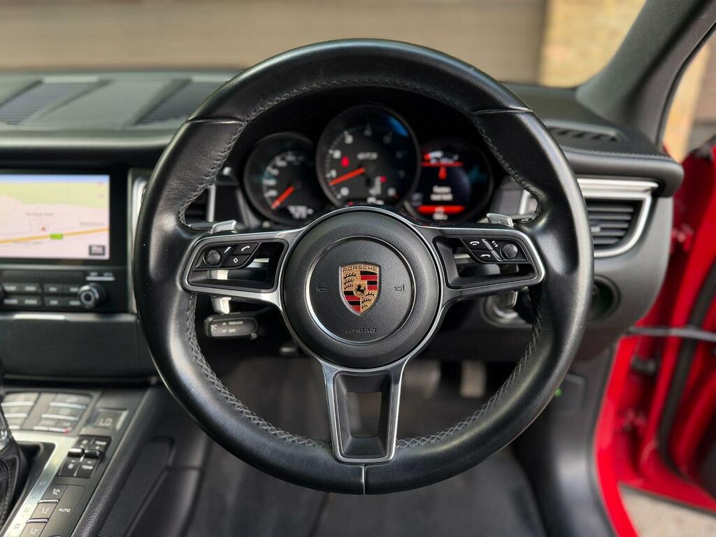 Porsche Macan Suv White #9