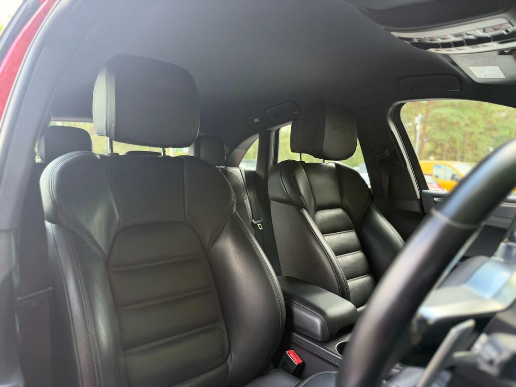 Porsche Macan Suv White #28