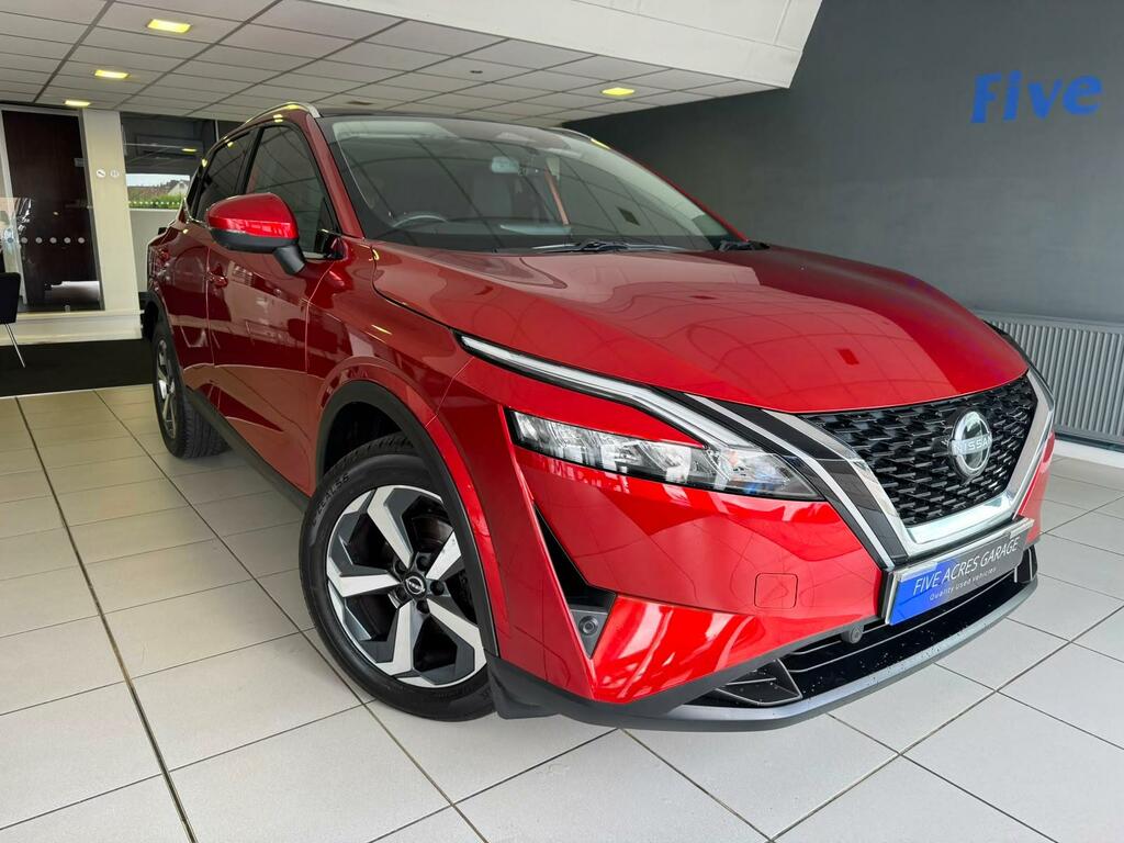 Nissan Qashqai Suv Red