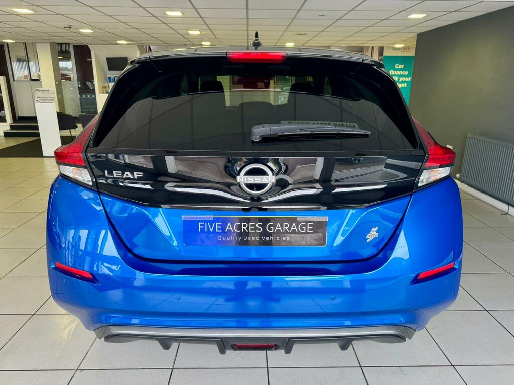Nissan Leaf Hatchback Blue #5