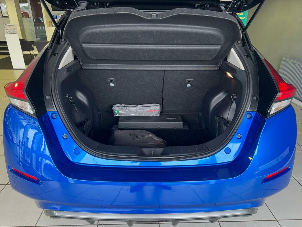 Nissan Leaf Hatchback Blue #6
