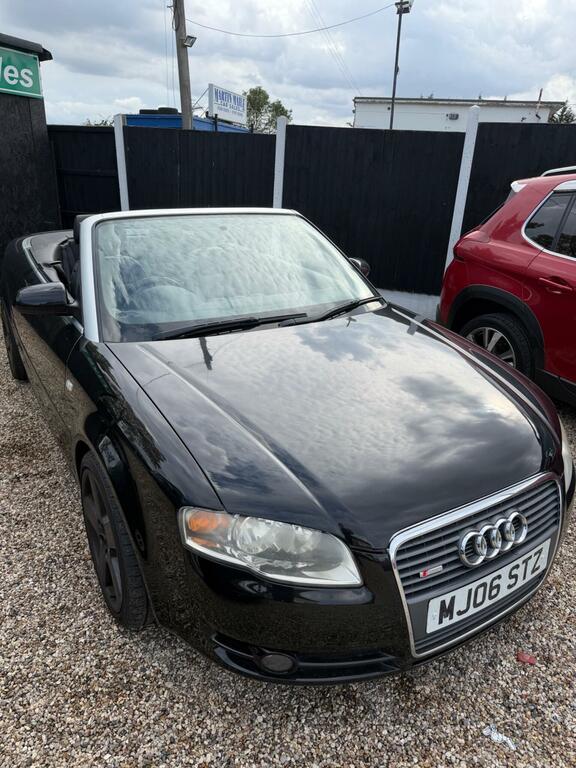 Audi A4 Cabriolet 2.0 Tdi S Line MJ06STZ Black #4