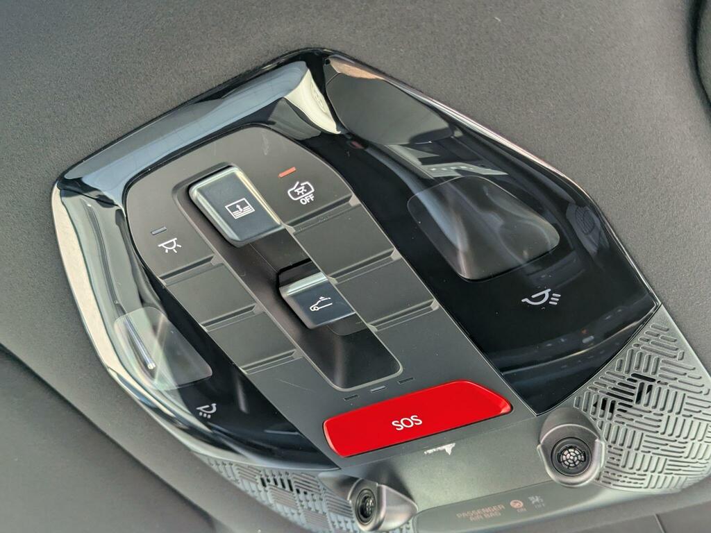 Kia EV9 Gt-line S White #38