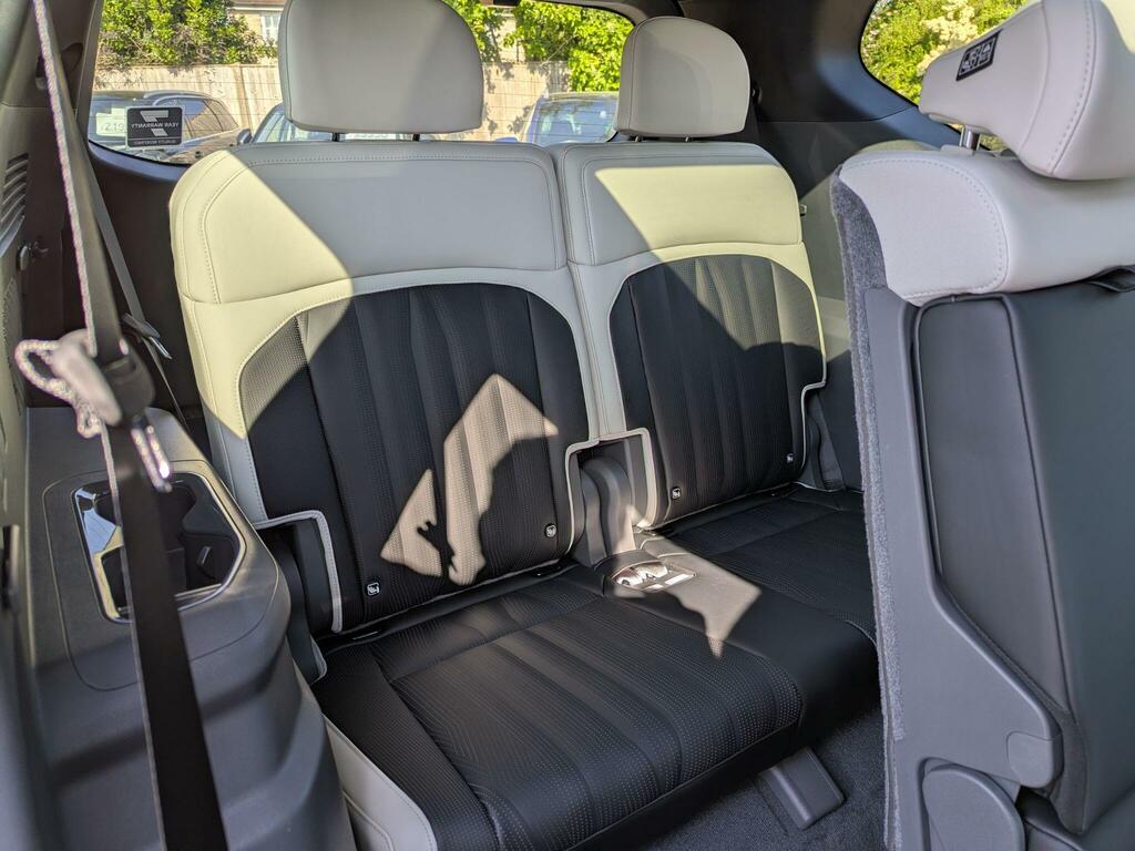 Kia EV9 Gt-line S White #12