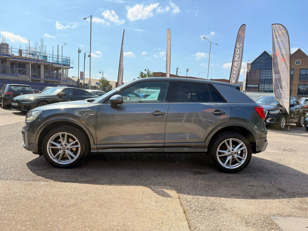 Audi Q2 1L S Line CP67NHA Grey #6